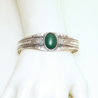 Bijoux touareg ethniques bracelet manchette en argent 925 massif femme cabochon ovale grav ajustable rglable pierre fine Agate verte - Niger 023 b