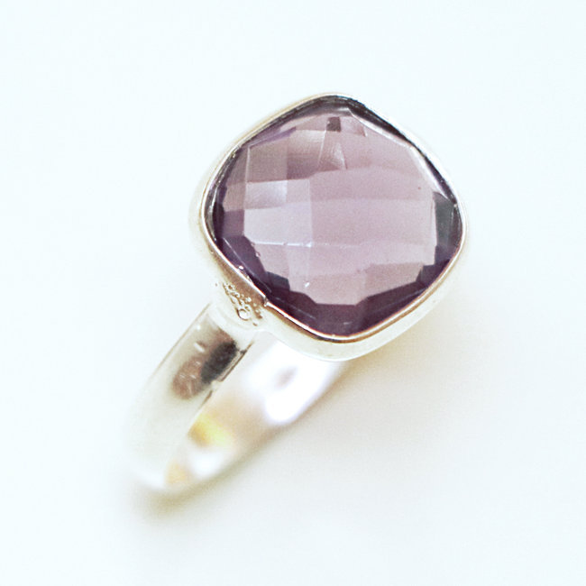 Bague fine carrée facettes argent 925 et Cristal Améthyste violet - Inde 157