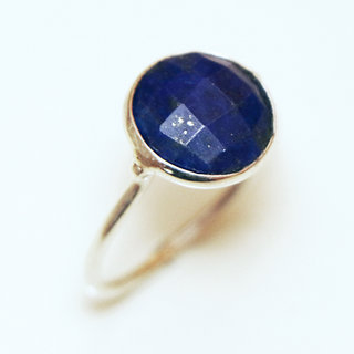 Bijoux ethniques Indiens bague argent 925 massif petites ronde facette pierre fine Lapis-Lazuli bleu fonc paillettes - Inde 158