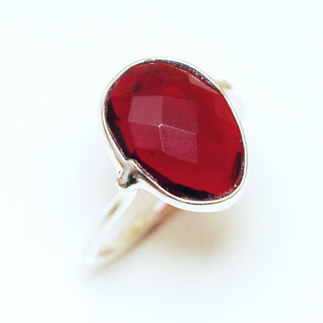 Bague argent 925 fine goutte facettes et Cristal Grenat rouge - Inde 161