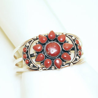 Bijoux Indiens Ethniques bracelet manchette en argent 925 femme tibetain bouddhiste filigranes newari pierre fine corail rouge vritable rglable ajustable ouvert fleur - Npal 048 b