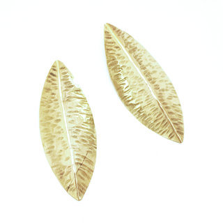 Bijoux ethniques contemporains boucles d'oreilles femme pendantes clous feuilles marteles dores plaqu or feuille peul fulani bronze dor africains - Mali 097 a
