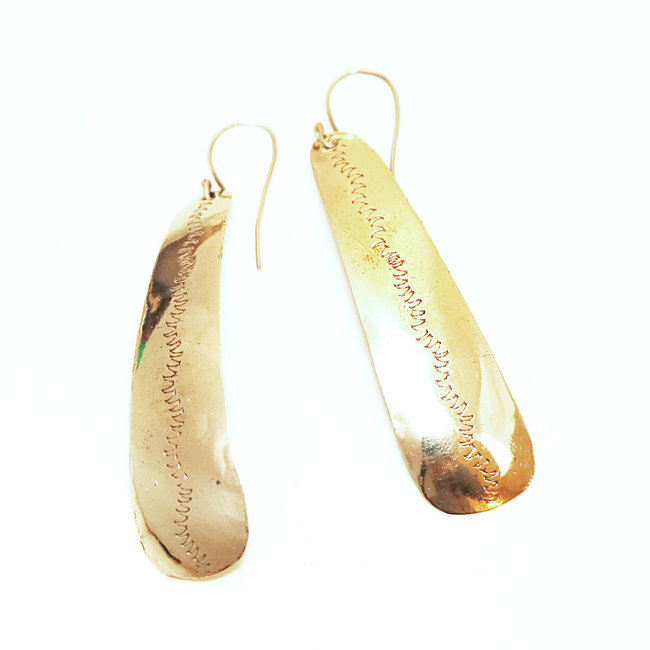 Boucles d'oreilles pendantes gravées en bronze doré - Mali 092