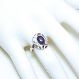 Bijoux ethniques Indiens bague en argent 925 massif femme fine petite ovale filigranes pierre fine Amthyste violet - Inde 124 b