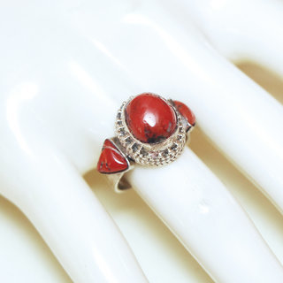 Bijoux ethniques indiens bague en argent 925 massif femme filigranes ovale triangle et pierre fine vraie Corail rouge  - Npal 179 b