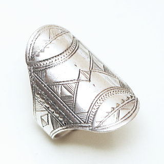 Bijoux ethniques touareg bague en argent 925 massif homme femme longue navette grave - Niger 185 a