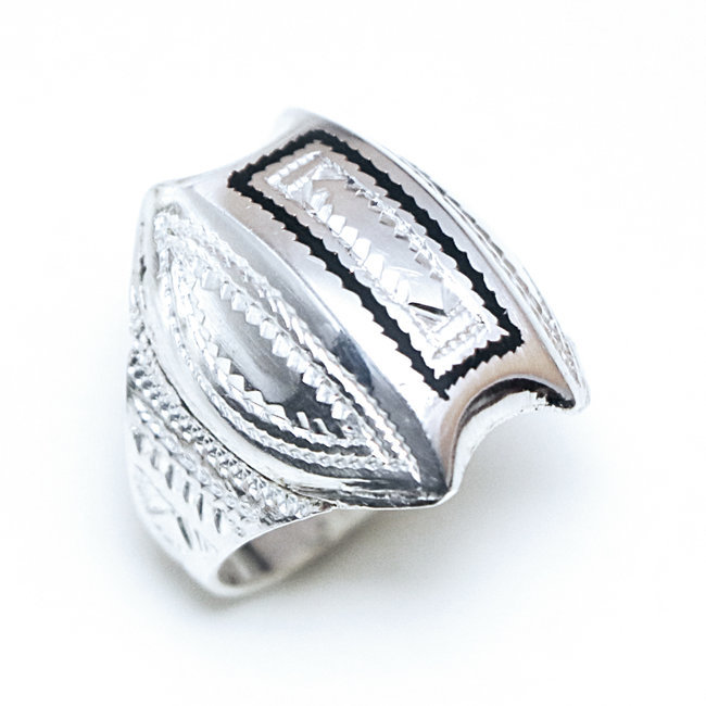Bague argent massif 925 touareg chevalière longue et ébène - Niger 050