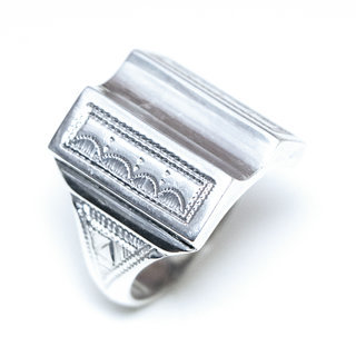 Bijoux ethniques touareg berbres bague en argent 925 massif homme femme chevalire volume mixte large gravure prnom personnalise grave rectangle - Niger 202 a