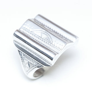 Bijoux ethniques touareg berbres bague en argent 925 massif homme femme chevalire volume mixte large gravure prnom personnalise grave rectangle - Niger 203 a