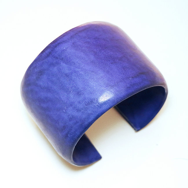 Bracelet manchette touareg large cuir Bleu Indigo lisse - Mali 003