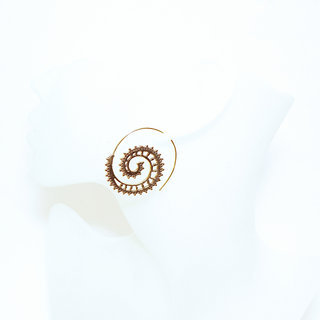 Bijoux Indiens Ethniques boucles d'oreilles pendants croles cercles rondes dores spirales filigranes boho gipsy bohme en bronze dor or - Inde 049 b