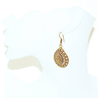 Bijoux Indiens Ethniques boucles d'oreilles gouttes pendantes en bronze dor or grav filigranes dentelle perles - Inde 060 b