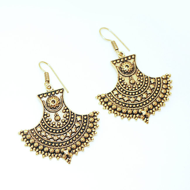 Bijoux Indiens Ethniques boucles d'oreilles bollywood pendantes en bronze doré or gravé filigranes dentelle perles - Inde 061 a