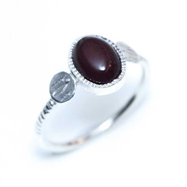 Bague touareg fine ovale argent 925 et Cornaline - Niger 144