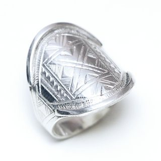 Bijoux ethniques touareg berbres bague en argent 925 massif homme femme chevalire large bandeau grave gravures carre- Niger 229 a