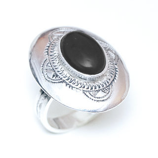 Bijoux touareg ethniques berbres bague en argent 925 massif femme grande grave et pierre fine ovale Onyx noir - Niger 068 a