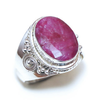 Bijoux ethniques Indiens bague en argent 925 massif femme pierre fine ovale filigranes corindon Rubis rose rouge spirales - Inde 197Sa