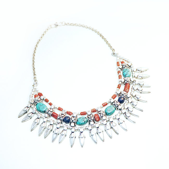 Collier plastron tibétain perles argentées Lapis-Lazuli, Turquoise et Corail rouge - Népal 012