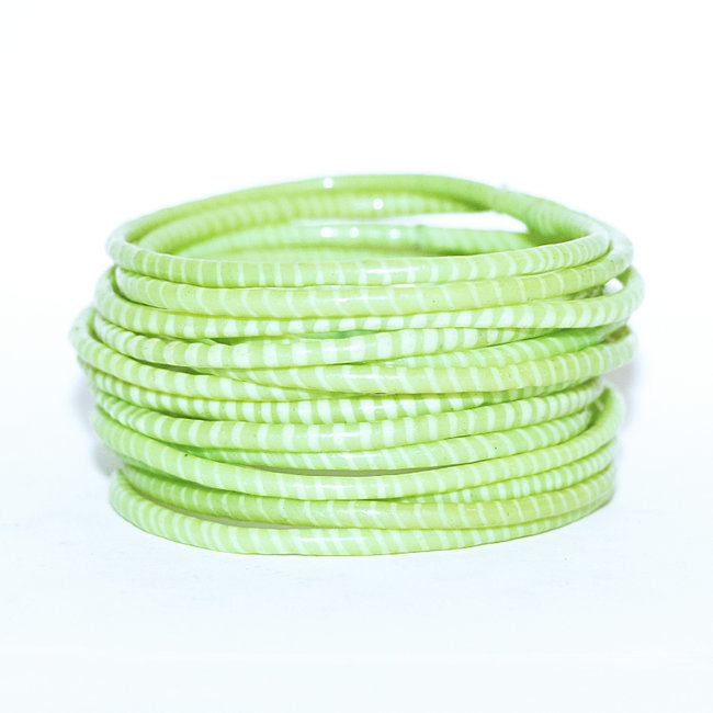 Lot de 12 bracelets Jokko en plastique recyclé Vert lime - Mali 073