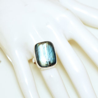 Bijoux ethniques indiens bague en argent 925 massif femme petite pierre fine Labradorite lisse rectangle rglable ajustable ouverte npalaise - Inde 227b