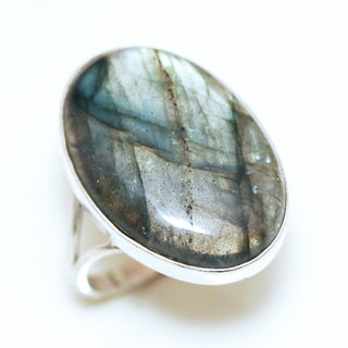 Bijoux ethniques Indiens bague argent 925 et pierre fine Labradorite gris vert kaki ajoure ovale classique indien - Inde 284a