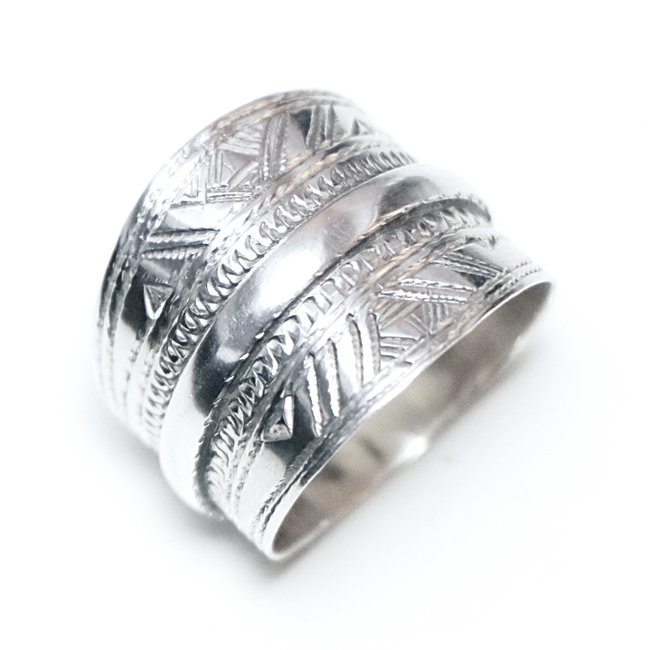 Bague argent massif 925 touareg bandeau gravé - Niger 256