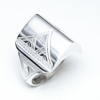 Bijoux ethniques touareg berbres bague en argent 925 chevalire homme femme large grande volume grave triangle  - Niger 272 a