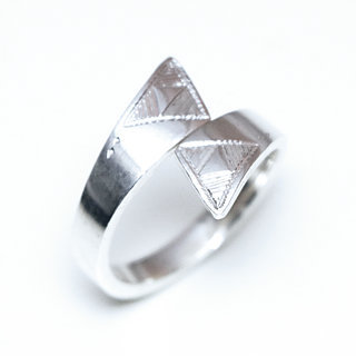 Bijoux ethniques touareg berbres bague en argent 925 femme fine rglable ajustable ouverte grave fine grave - Niger 278 a