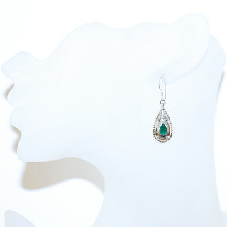 Bijoux IaBijoux Indiens Ethniques boucles d'oreilles argent 925 massif femme et pierre fine petite classique ovale facettes filigranes corindon Emeraude vert fonc - Inde 061bndiens Ethniques boucles d'oreilles argent 925 massif femme et pierre fine petit