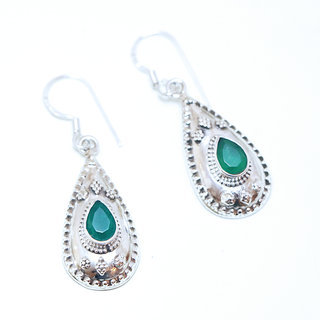 Bijoux Indiens Ethniques boucles d'oreilles argent 925 massif femme et pierre fine petite classique ovale facettes filigranes corindon Emeraude vert fonc - Inde 061a