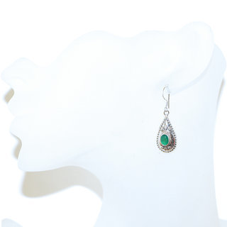 Bijoux Indiens Ethniques boucles d'oreilles argent 925 massif femme et pierre fine petite classique ovale facettes filigranes corindon Emeraude vert fonc - Inde 064b