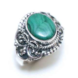 Bijoux ethniques Indiens bague en argent 925 massif femme pierre fine ovale filigranes Malachite vritable verte - Inde 328S a