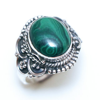 Bijoux ethniques Indiens bague en argent 925 massif femme pierre fine Malachite vritable verte ovale filigranes  - Inde 328Ma