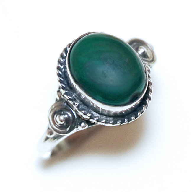 Bague argent massif 925 fine ovale filigranes et Malachite - Inde 063 - M