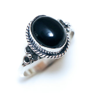 Bijoux ethniques Indiens bague argent pierres semi-prcieuses 925 massif et pierre fine Onyx noir fonc ovale filigranes - Inde 350Ma