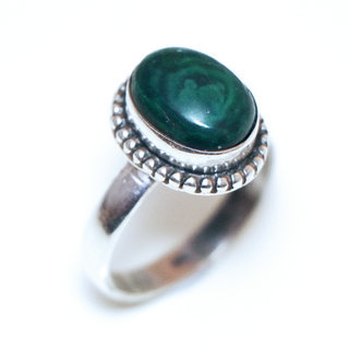 Bijoux ethniques Indiens bague en argent pierres semi-prcieuses 925 femmes et pierre fine vraie Malachite vritable vert petite ovale filigranes - Inde 075Ma