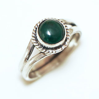 Bijoux ethniques Indiens bague en argent pierres semi-prcieuses 925 massif femme artisanal fait main et pierre fine Malachite vert fonc ronde filigranes - Inde 382a