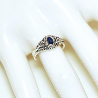 Bijoux ethniques Indiens bague en argent pierres semi-prcieuses 925 massif femme et pierre fine Lapis Lazuli bleu fonc ovale filigranes - Inde 384b