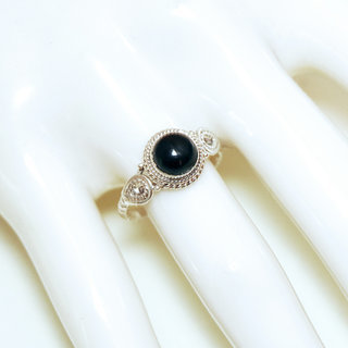 Bijoux ethniques Indiens bague en argent pierres semi-prcieuses 925 massif femme et pierre fine Onyx noir fonc ronde filigranes - Inde 388b