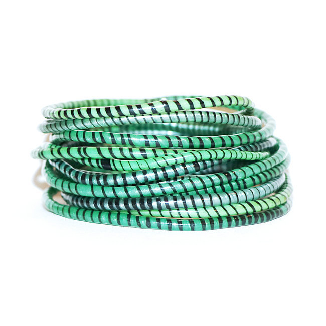 Lot de 12 bracelets Jokko en plastique recyclé mix vert Forêt - Mali 082