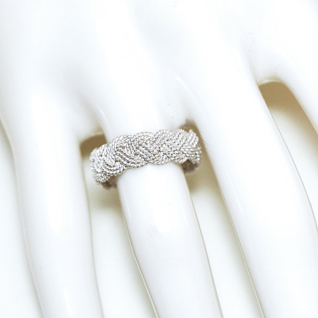 Bijoux ethniques africains bague fine tresse filigranes en argent