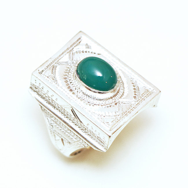 Bague argent massif 925 touareg chevalière rectangle et Agate verte - Niger 085