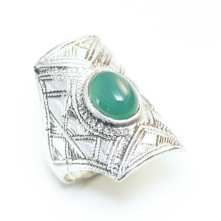 Bijoux ethniques touareg berbres bague en argent 925 massif pierres semi-prcieuses personnaliss femme homme chevalire rectangle gravure Agate verte - Niger 105 a