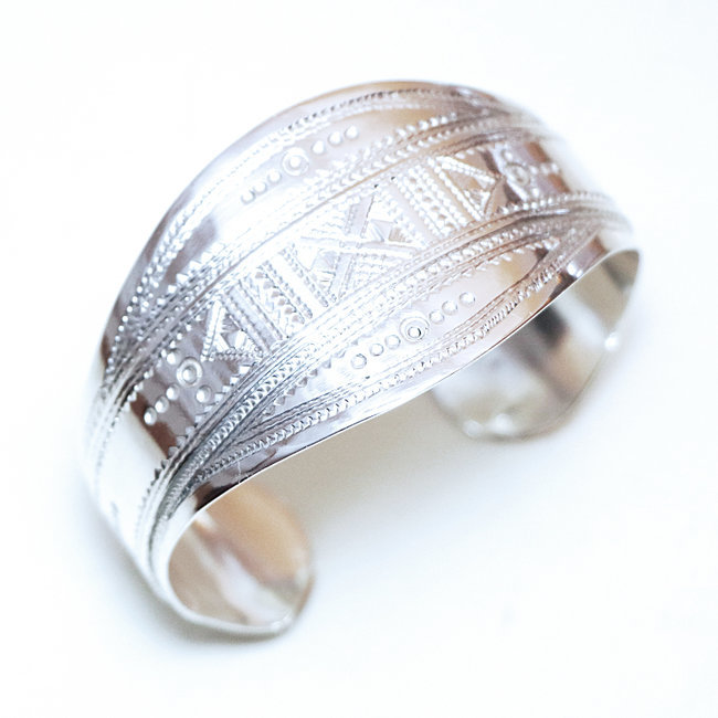 Bijoux touareg ethniques bracelet en argent 925 massif manchette femme berbère large réglable ajustable jonc ouvert gravé - Niger 097 a