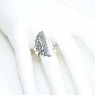 Bijoux ethniques touareg berbres bague chevalire en argent 925 femme homme berbre personnalise longue navette grave artisanale relief volume angle pointue - Niger 327 b