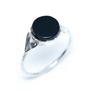 Bijoux ethniques touareg berbres bague argent 925 femme pierres semi-prcieuses fines Onyx noir ronde gravure artisanale personnalise - Niger 154 a