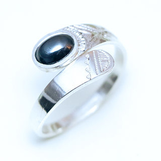 Bijoux ethniques touareg berbres bague en argent 925 massif femme pierres semi-prcieuses Hmatite gris noir ptrole ovale rglable ajustable - Niger 164 a