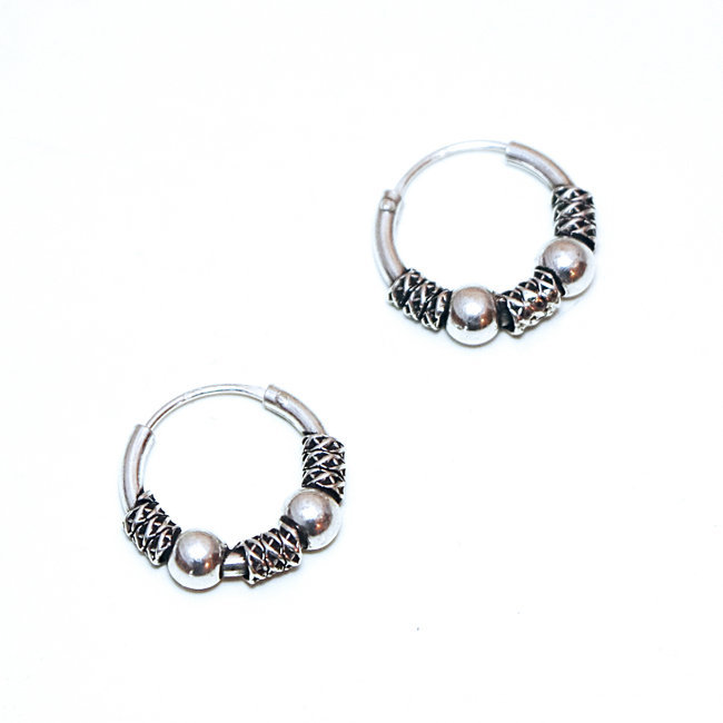 Boucles d'oreilles créoles filigranes argent 925 1,4 cm - Népal 032