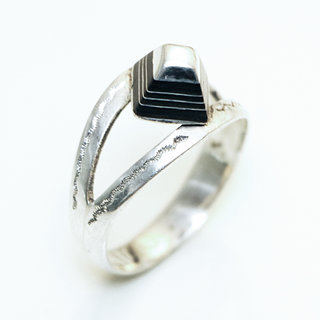 Bijoux ethniques touareg berbres bague en argent 925 massif femme pyramide ajoure ouverte double anneau gravure prnom personnalis grav bois d'bne - Niger 106 a