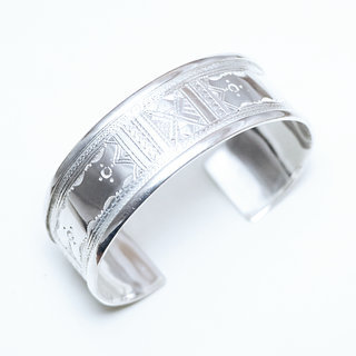 Bijoux ethniques Bracelet touareg berbre argent 925 massif femme manchette large rglable ajustable ouvert grav gravure artisanal croix - Niger 150 a